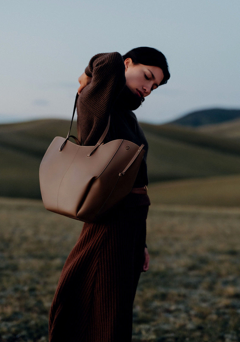 Mercer Tote Bag - Cherry